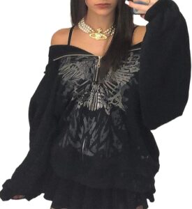 Sudadera grunge con capucha para un look Dark por capas