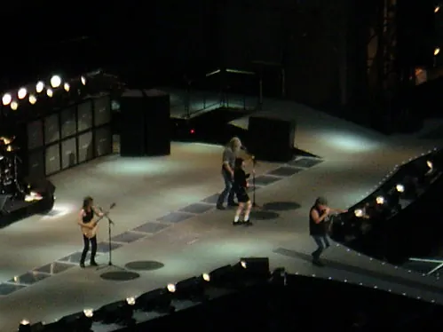 AC/DC en concierto en París en junio de 2009