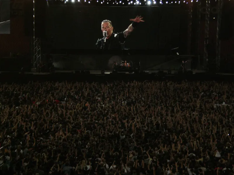 James Hetfield actuando con Metallica en 2010